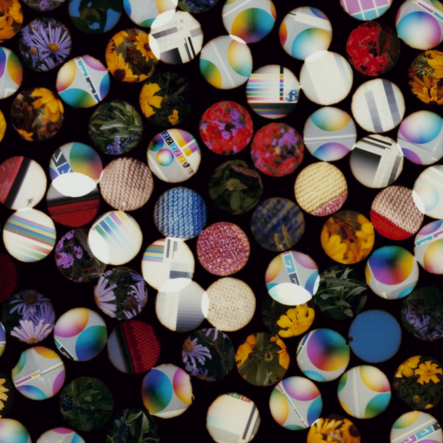 FOUR TET - THERE IS LOVE IN YOU