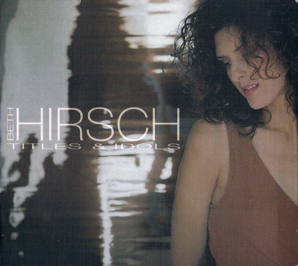 HIRSCH, BETH - TITELS & IDOLS