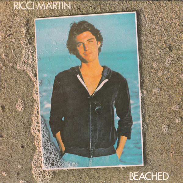 MARTIN, RICCI - BEACHED