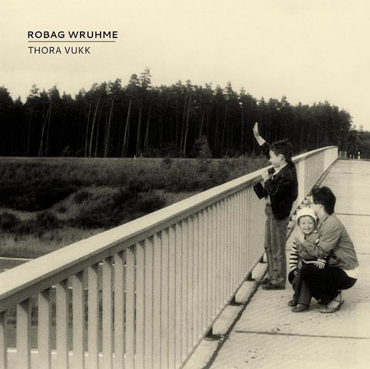 WRUHME, ROBAG  - THORA VUKK