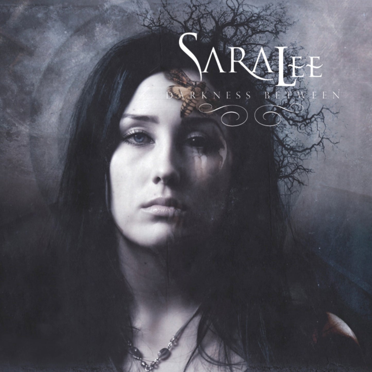 SARALEE  - DARKNESS BETWEEN