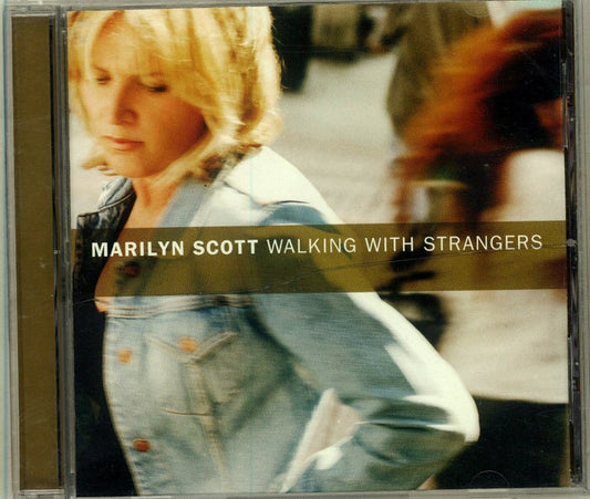 SCOTT, MARILYN  - WALKING WITH STRANGERS